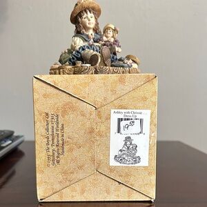 Boyds Bears Ashley with Chrissie Figurine - Brown and Blue